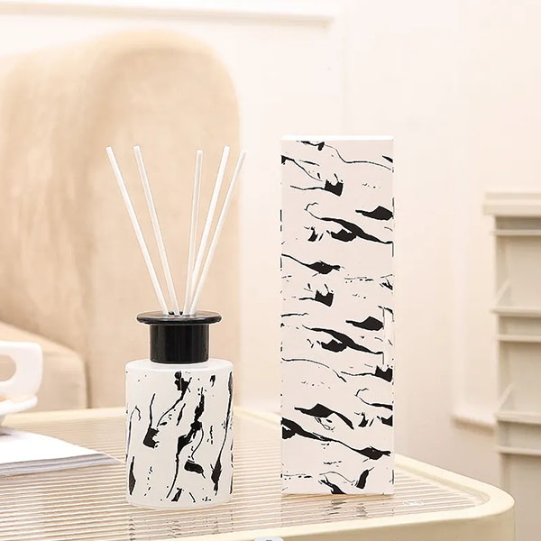 Fragrance diffuser with sticks, RBD2020188