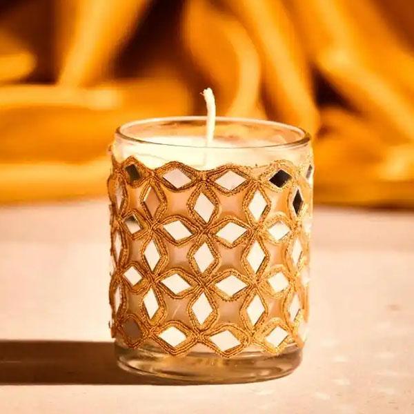 Natural scented candles