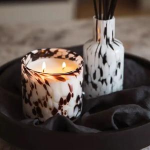 Scented candle