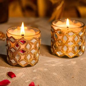 Natural scented candles